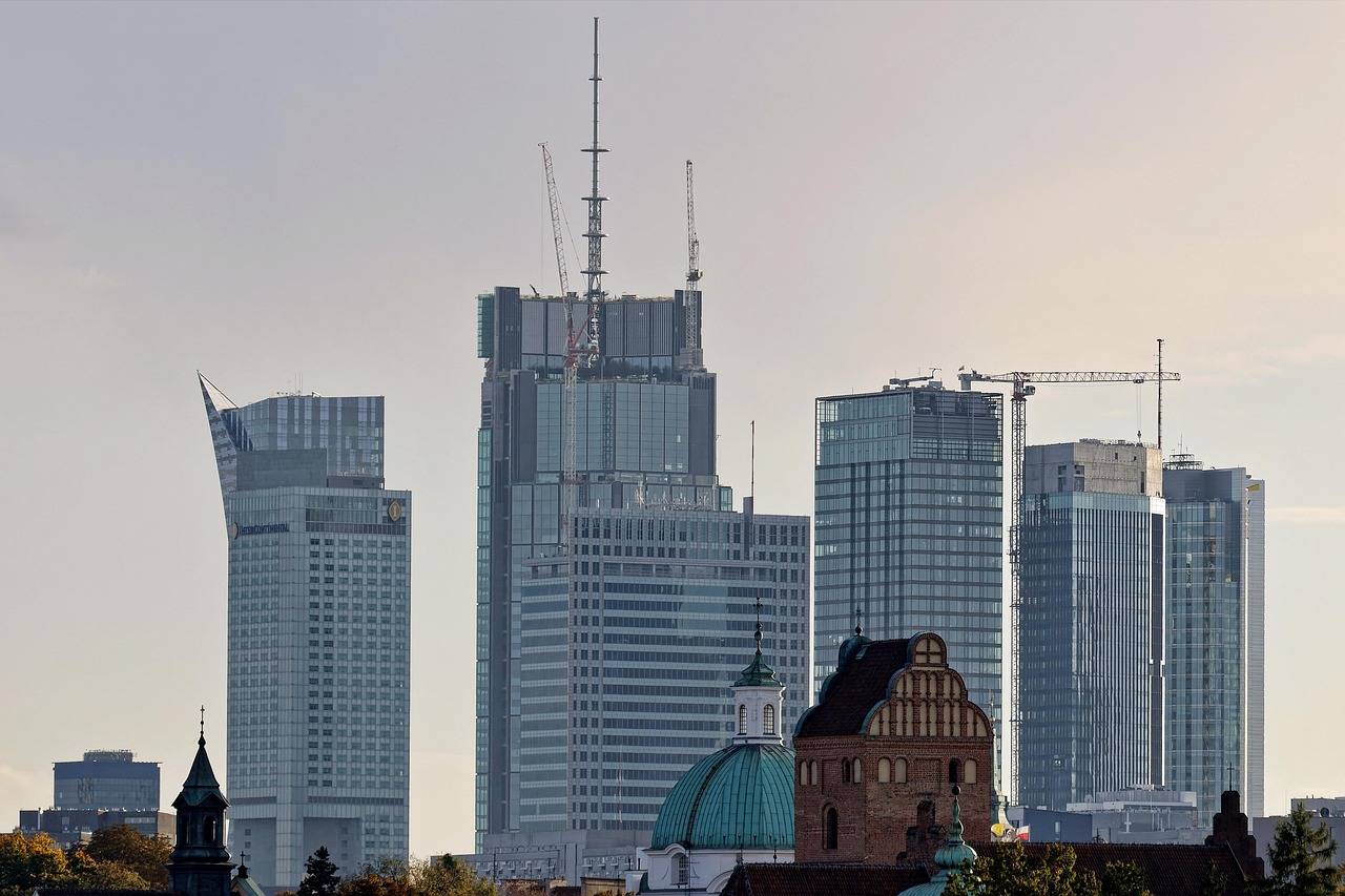 Gdzie pojechać niedaleko Warszawy na spokojny weekend?